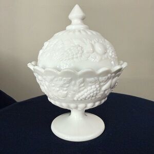 Vintage Westmoreland White Milk Glass Candy Dish – Fruit & Grape Pattern